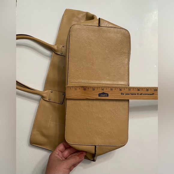 Etienne Aigner Large Handbag Tote, 100% Genuine Leather Beige Tan Rare edition - Picture 9 of 15